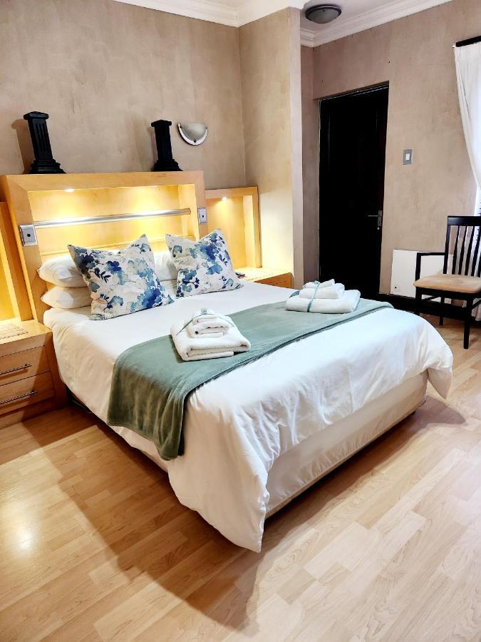 The Wooden Leg Guesthouse 클라인몬드 외부 사진